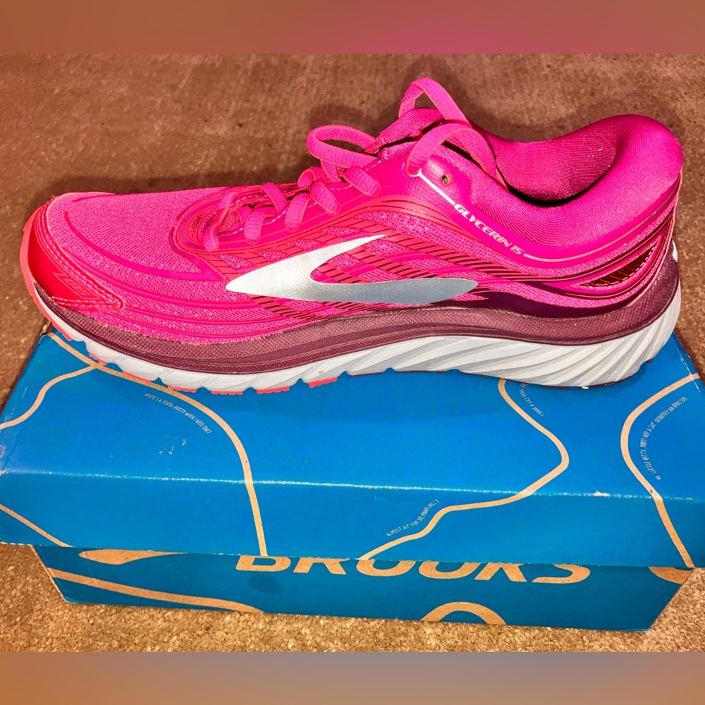 Brooks Glycerin 15 tennis shoes